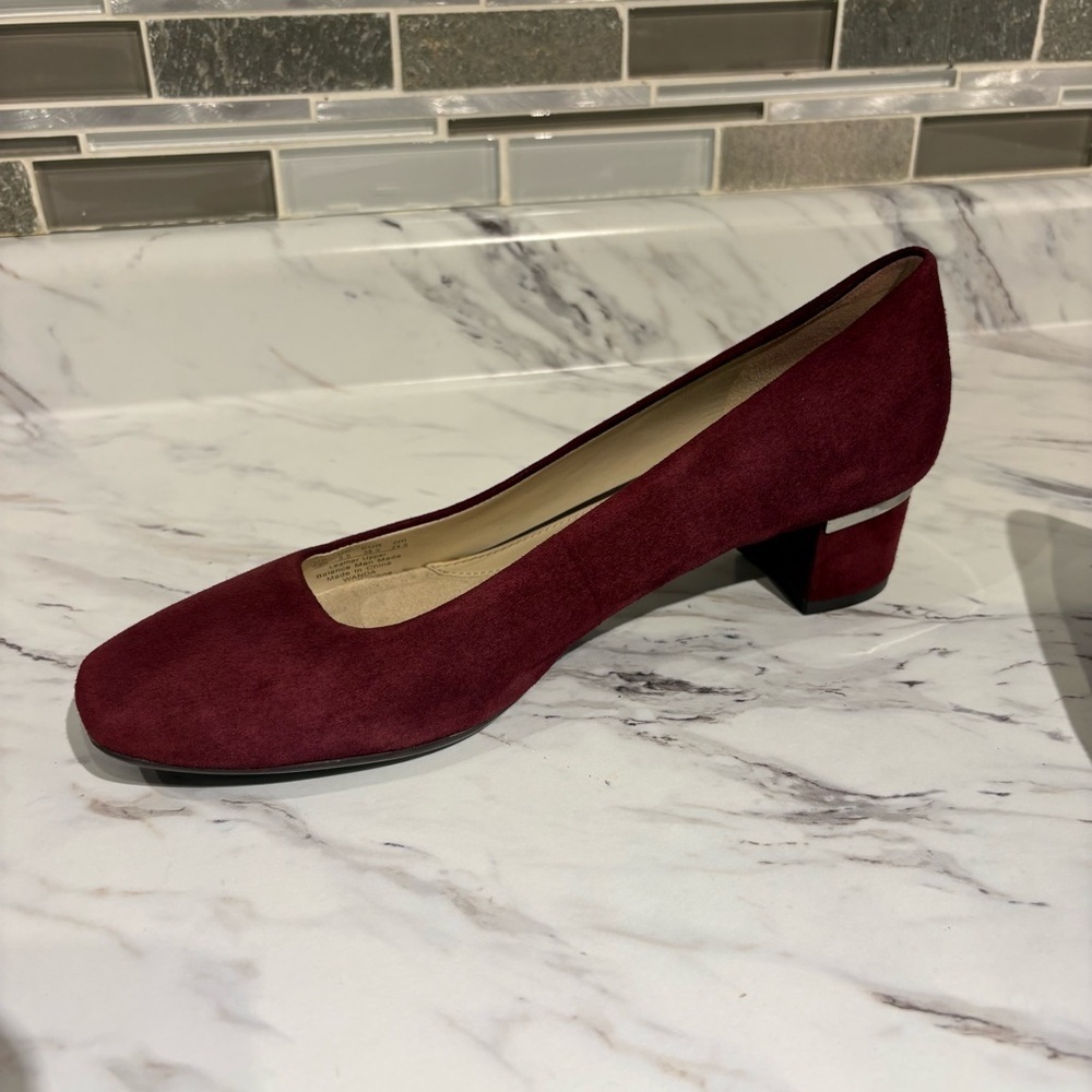Naturalizer N5 comfort suede pumps silver heel accent leather uppers 7.5 - Picture 5 of 16